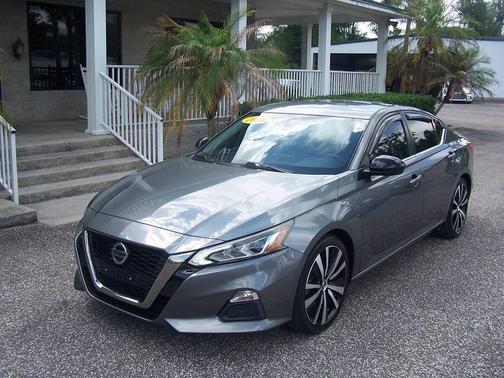 Gun Metallic 2020 Nissan Altima SR FWD