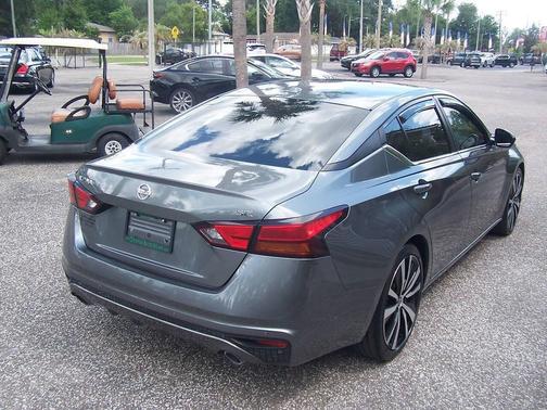 Gun Metallic 2020 Nissan Altima SR FWD