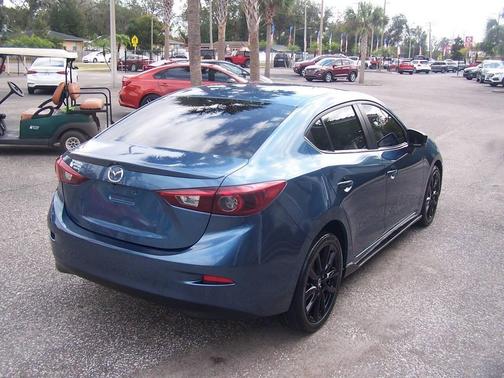 2018 Mazda Mazda3 Touring