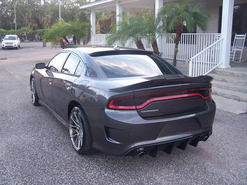 2018 Dodge Charger SXT Plus
