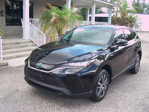 Black 2021 Toyota Venza LE