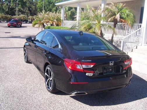 Crystal Black Pearl 2021 Honda Accord Sport SE 1.5T