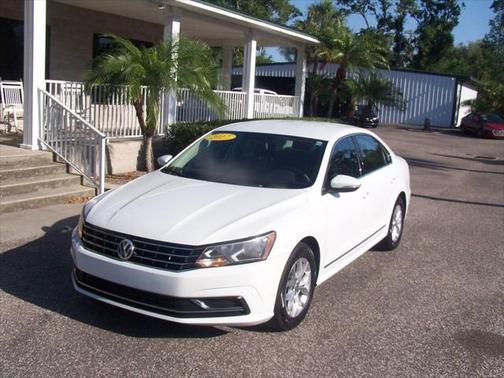 2017 Volkswagen Passat 1.8T S