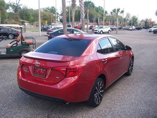 Barcelona Red Metallic 2018 Toyota Corolla SE