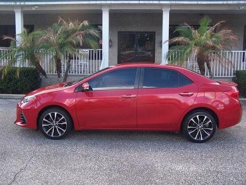 Barcelona Red Metallic 2018 Toyota Corolla SE