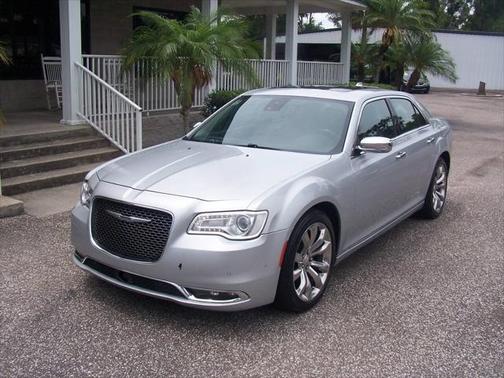 2019 Chrysler 300 Limited