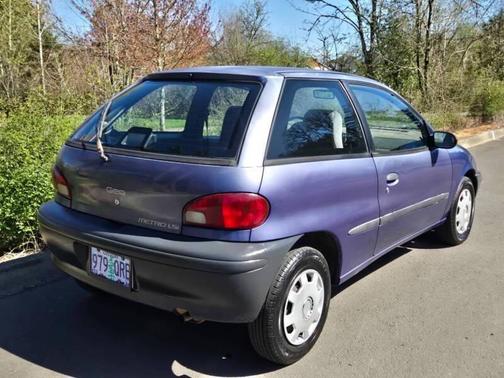 Charcoal 1995 Geo Metro LSi