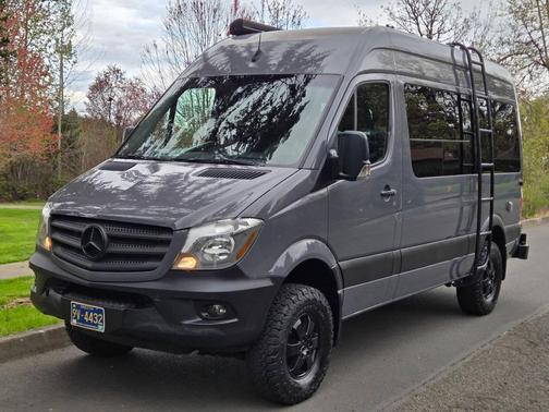 2017 Mercedes-Benz Sprinter 2500 Standard Roof