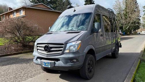 2017 Mercedes-Benz Sprinter 2500 Standard Roof