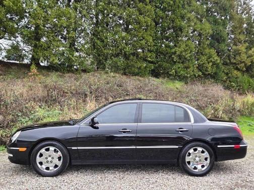 Ebony Black 2008 Kia Amanti Base 4dr Sedan