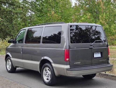 2005 Chevrolet Astro Base