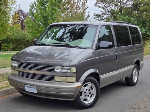 2005 Chevrolet Astro Base