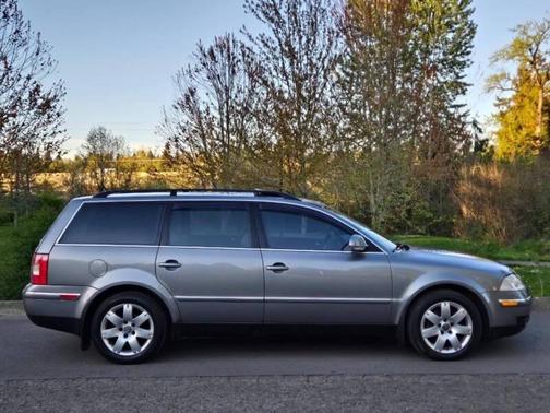 Charcoal 2004 Volkswagen Passat GLS TDI