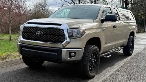 2018 Toyota Tundra SR5