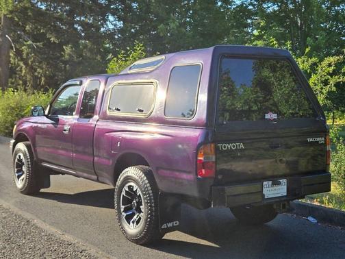 Charcoal 1999 Toyota Tacoma SR5