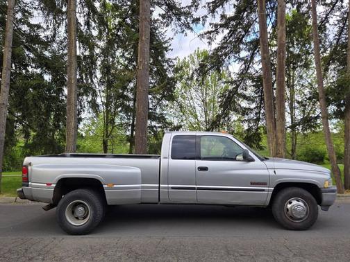 Charcoal 2001 Dodge Ram 3500 Quad Cab DRW