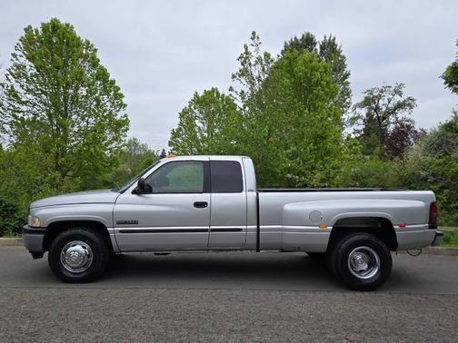 Charcoal 2001 Dodge Ram 3500 Quad Cab DRW