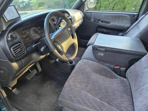 Emerald Green Pearl Coat 1998 Dodge Ram 2500 Base