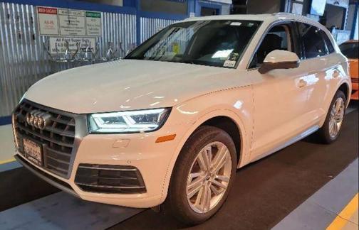 2018 Audi Q5 2.0T Summer of Audi Premium