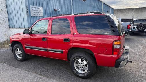 Victory Red 2000 Chevrolet Tahoe LS