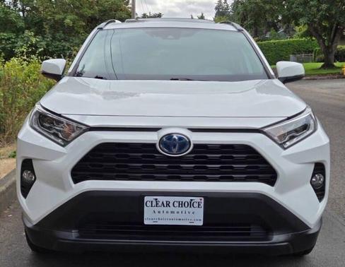 2020 Toyota RAV4 Hybrid XLE