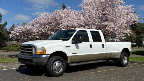 Oxford White Clearcoat 2000 Ford F-350 Lariat
