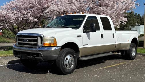 Oxford White Clearcoat 2000 Ford F-350 Lariat