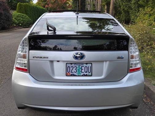 2010 Toyota Prius IV