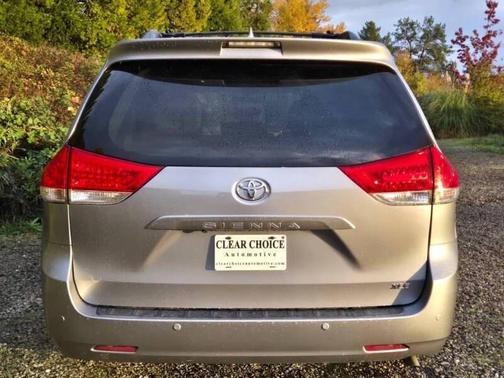 2012 Toyota Sienna XLE