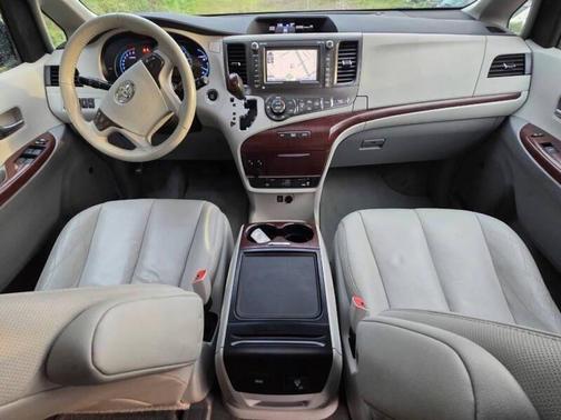 Charcoal 2012 Toyota Sienna XLE