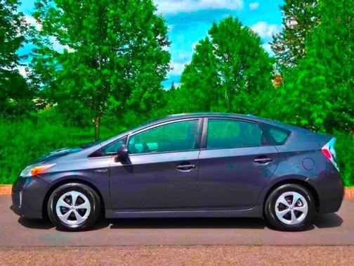 2014 Toyota Prius Four