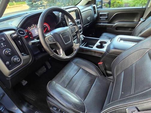 2016 GMC Sierra 2500 Denali