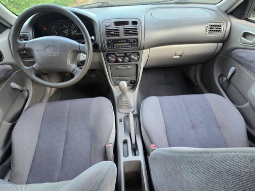 1999 Toyota Corolla LE