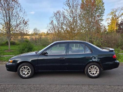 1999 Toyota Corolla LE