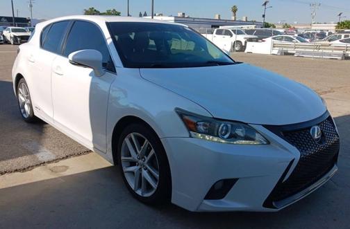 White 2015 Lexus CT 200h Base 4dr Hatchback