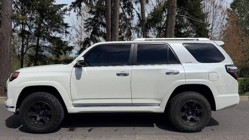 Blizzard Pearl 2018 Toyota 4Runner Limited