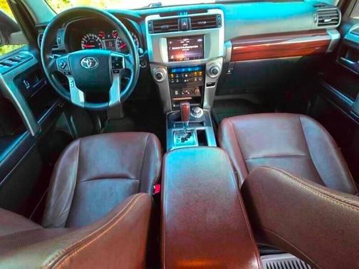 Blizzard Pearl 2018 Toyota 4Runner Limited