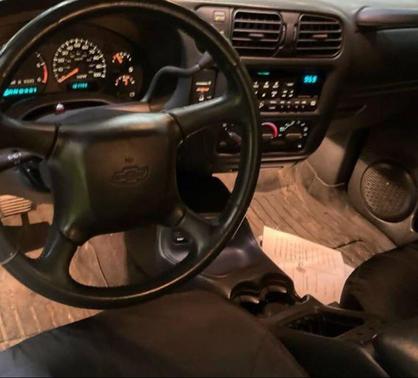 2002 Chevrolet S-10 Base