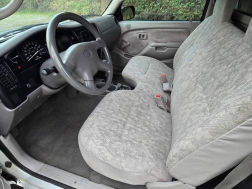 2002 Toyota Tacoma Base