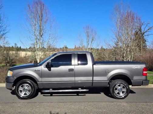 Charcoal 2006 Ford F-150 XLT SuperCab