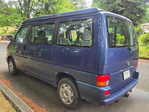 Island Blue Metallic 1999 Volkswagen Eurovan MV