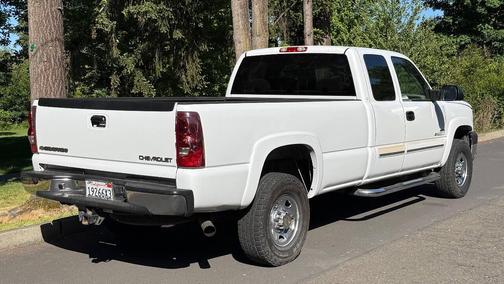 Summit White 2003 Chevrolet Silverado 2500 LS H/D Extended Cab