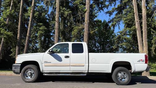 Summit White 2003 Chevrolet Silverado 2500 LS H/D Extended Cab