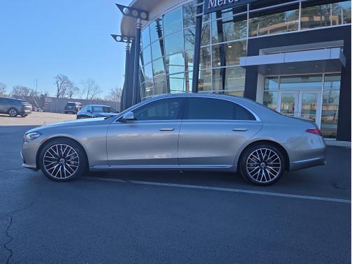 2023 Mercedes-Benz S-Class 