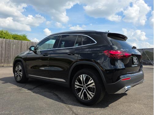 Night Black 2026 Mercedes-Benz GLA 250 Base