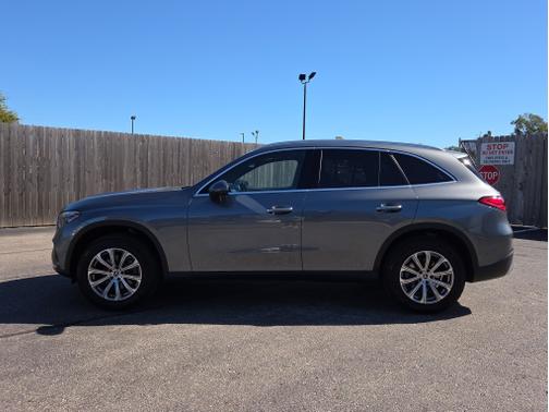 2023 Mercedes-Benz GLC 300 4MATIC