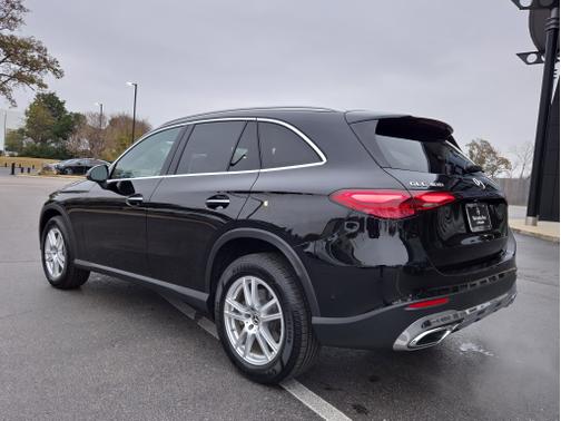2024 Mercedes-Benz GLC 300 