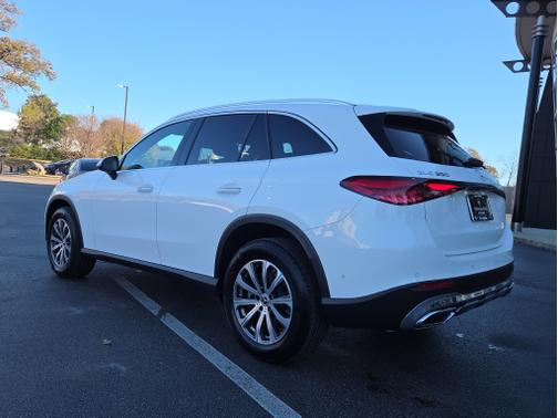 2024 Mercedes-Benz GLC 300 