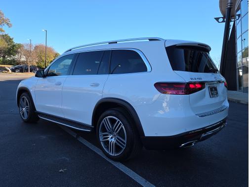 2025 Mercedes-Benz GLS 450 4MATIC