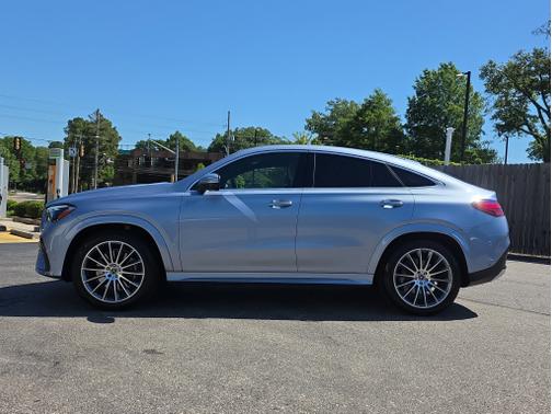 MANUFAKTUR Cote d'Azur Light Blue Metallic 2026 Mercedes-Benz GLE 450 4MATIC